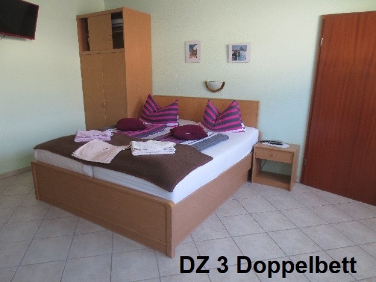 DZ 3 Doppelbett