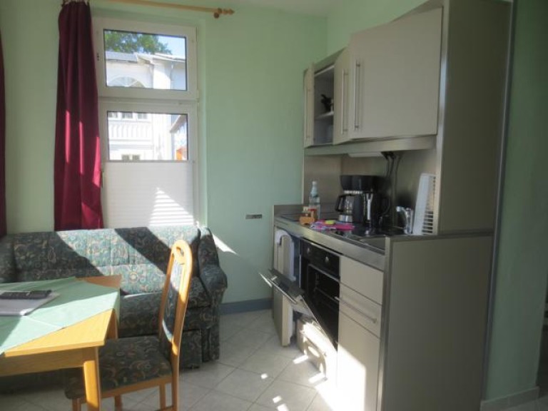 Singleküche mit Backofen