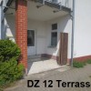 DZ 12 Eingang mit Terrasse
